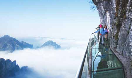 長(zhǎng)沙出發(fā)到張家界天門山、玻璃棧道、天門洞一日游